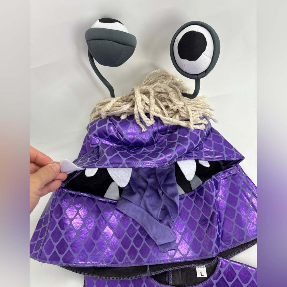 Monster Inc Boo Deluxe Costume
Costume- Large (4-6) - Picture 2 of 4